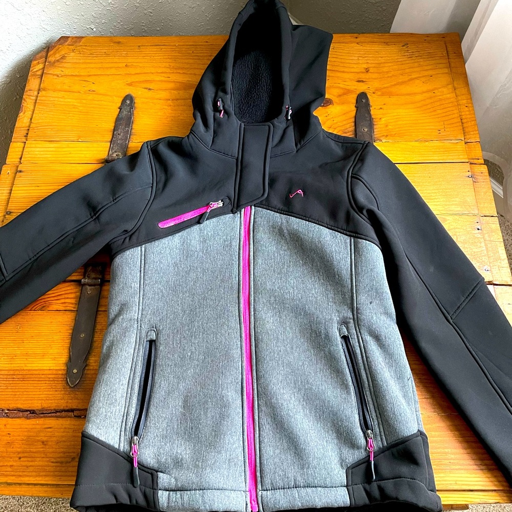 Women’s Vertical 9 jacket size Large